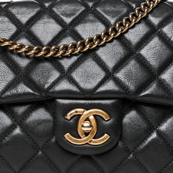 CHANEL Calfskin Quilted Medium CC Classic Flap bag Like New Black purse Pristine - Picture 4 of 16